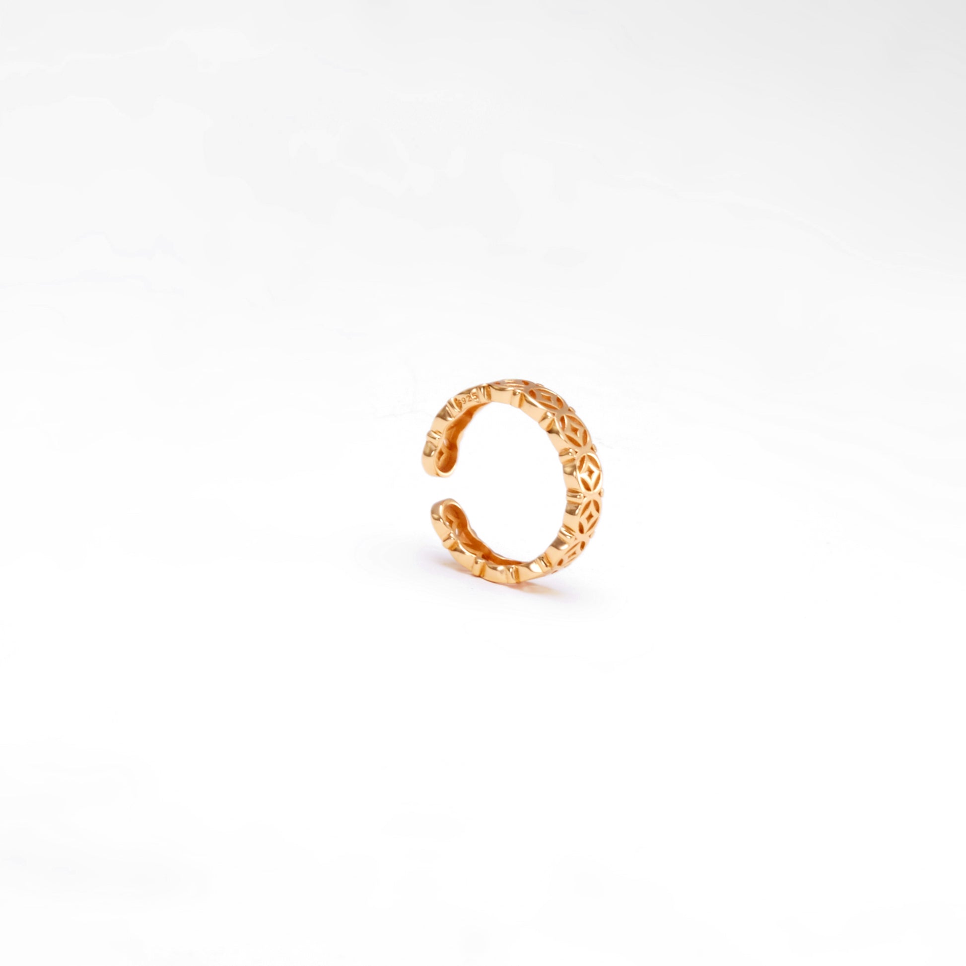 Gold plated adjustable size ring for girls and women 