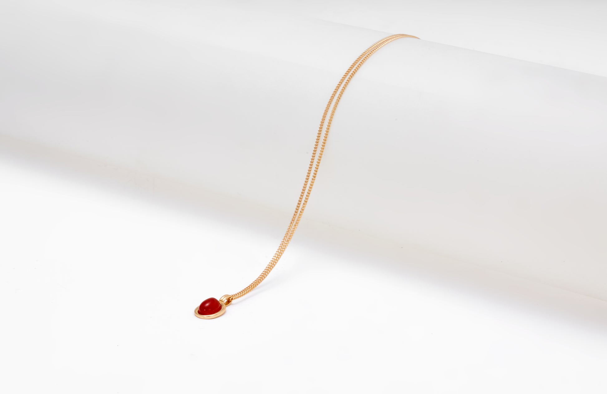 Gold plated necklace with agat for girls and women 