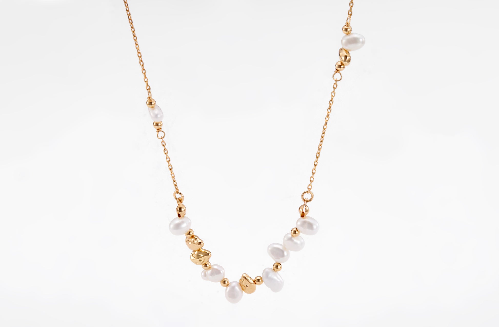 Gold-plated pearl necklace for girls and women 