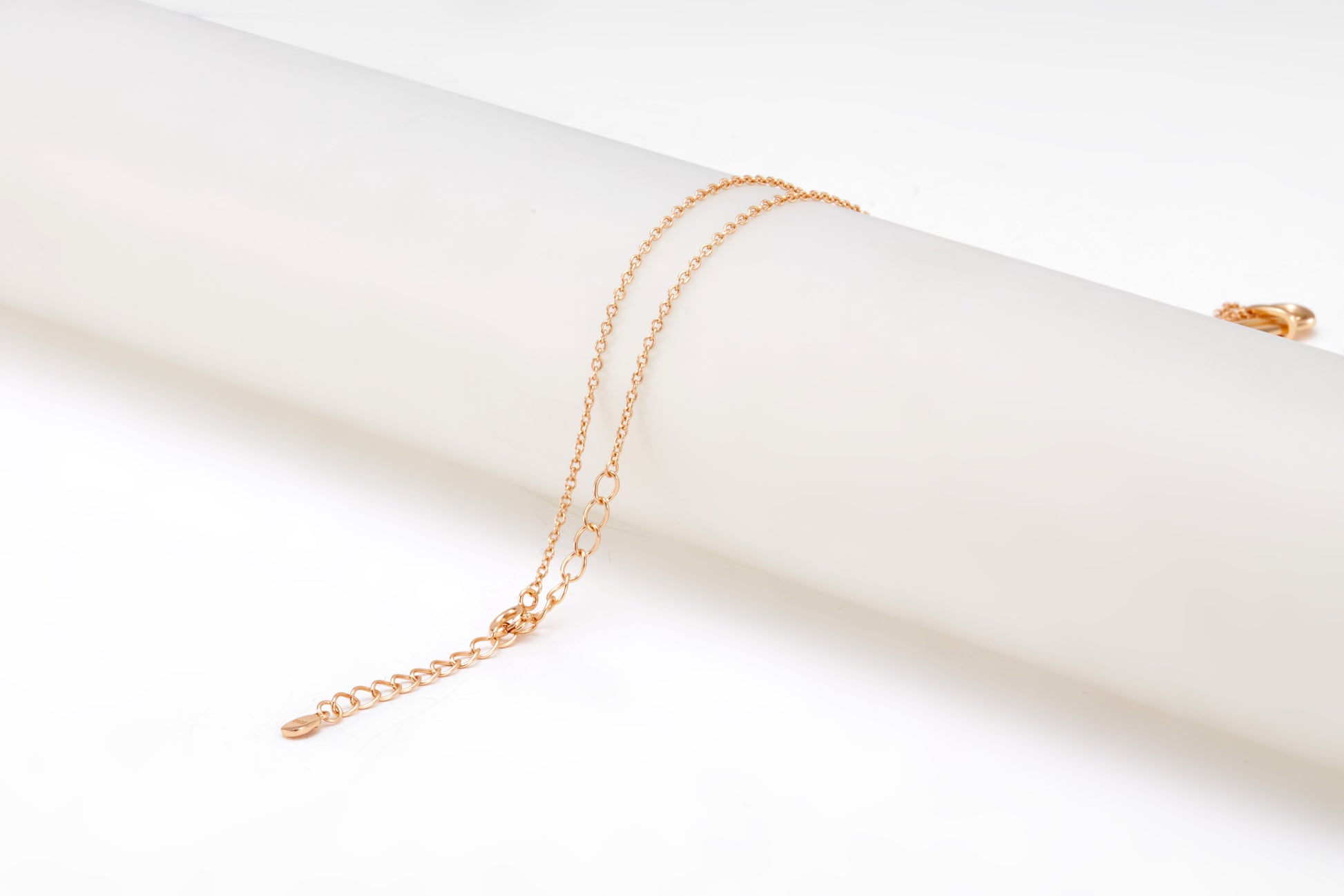 Gold-plated pearl necklace for girls and women 