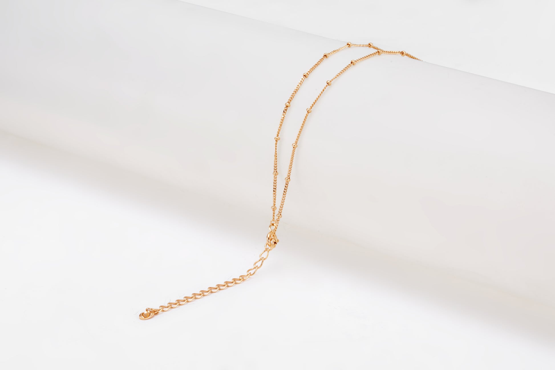 Gold plated pearl necklace for girls and women 