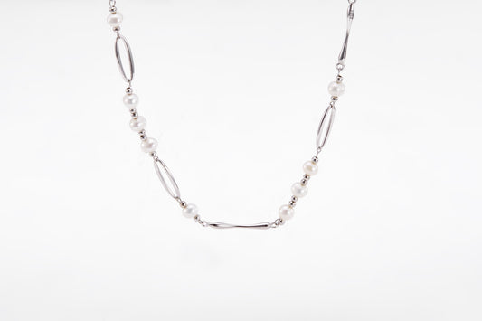 Silver pearl necklace for girls and women 