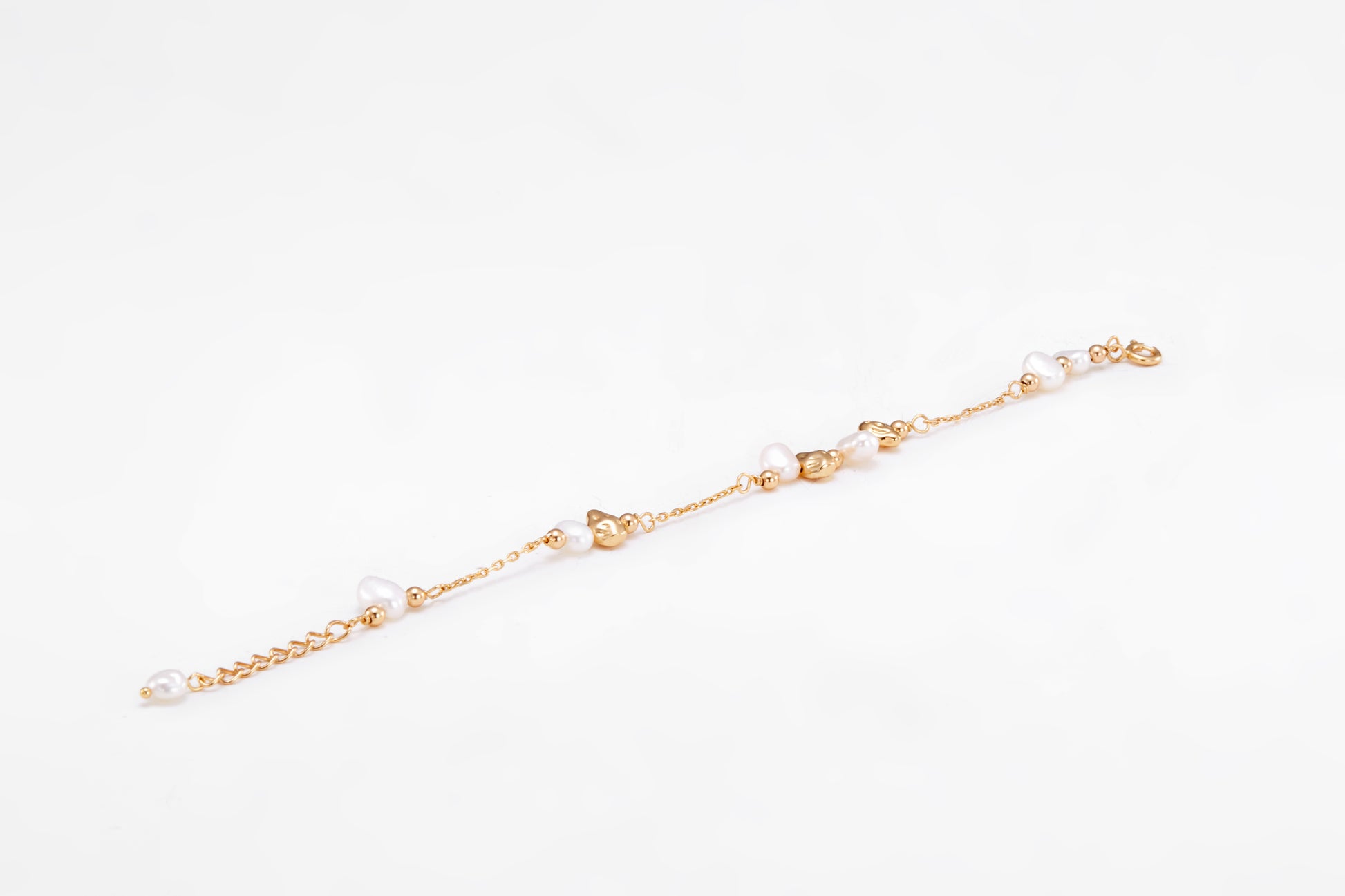 Gold-plated pearl bracelet for girls and women 